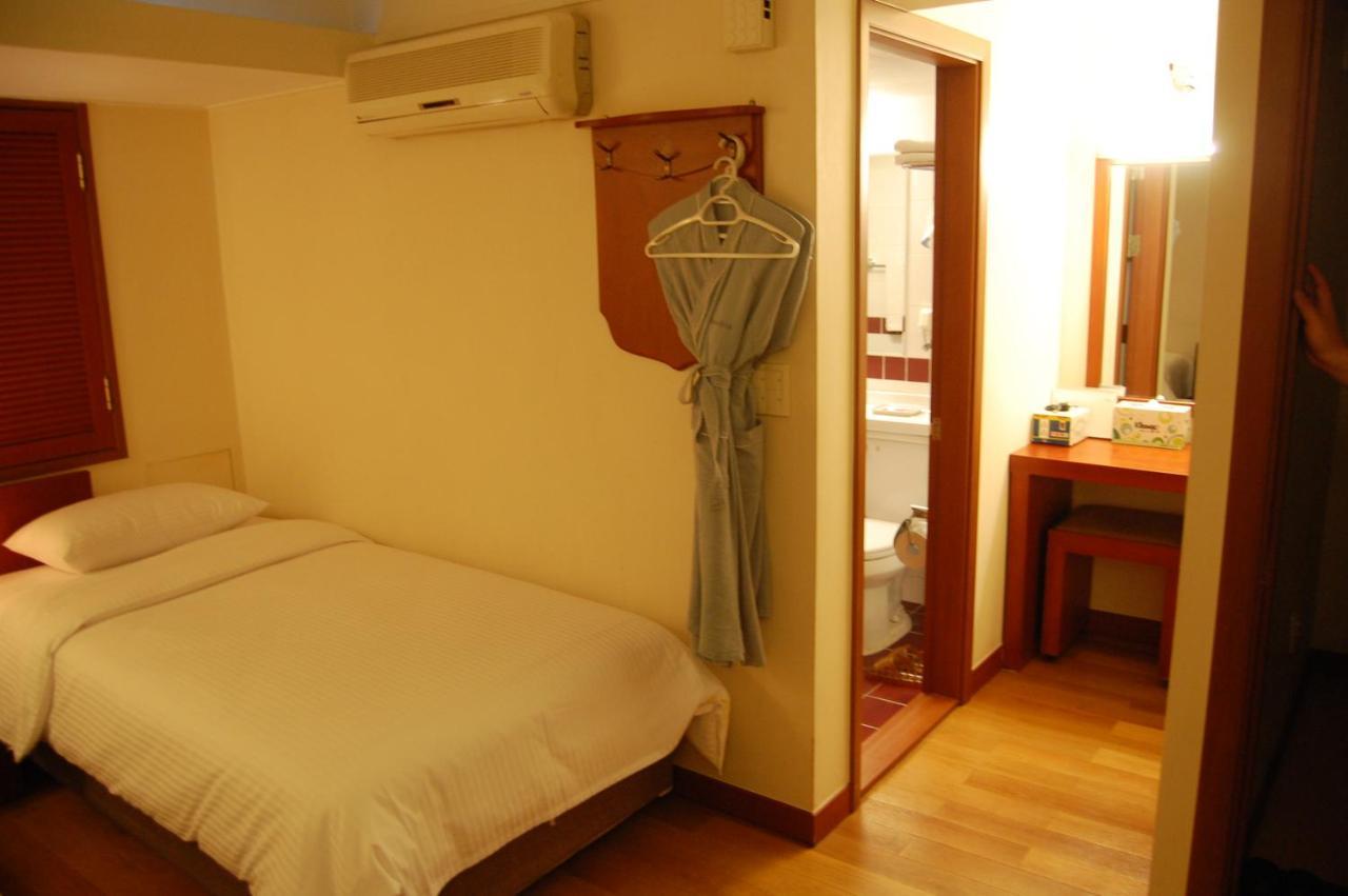 New Korea Hotel Seoul Bagian luar foto