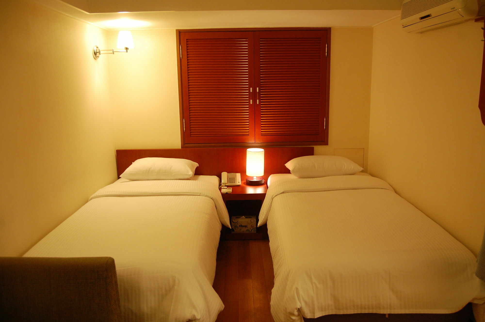New Korea Hotel Seoul Bagian luar foto